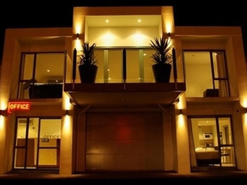 Alpha Motel Крайстчърч Екстериор снимка